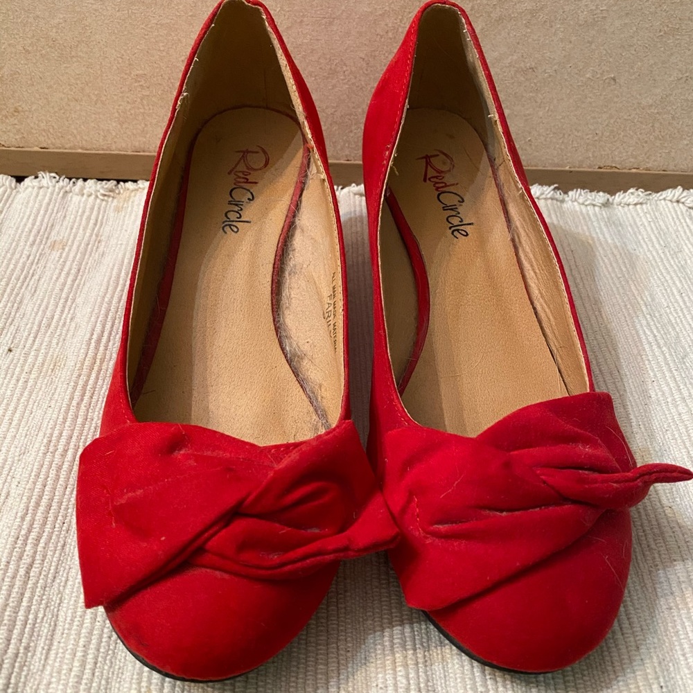 EUC Retro Red Faux Suede Wedges